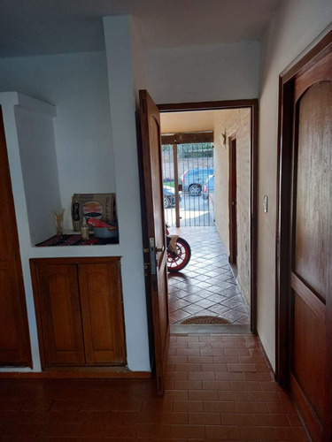 Casa En Venta, Tres Dormitorios, Pileta Y Gge Dos Autos