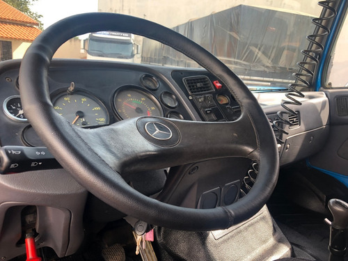 Imagem 4 de 12 de Mercedes Bens 1620 2003 Azul