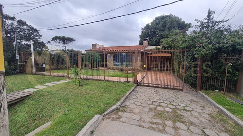 Venta/ Hermosa Casa/ Solymar Sur/ + Apartamento Y Jacuzzi