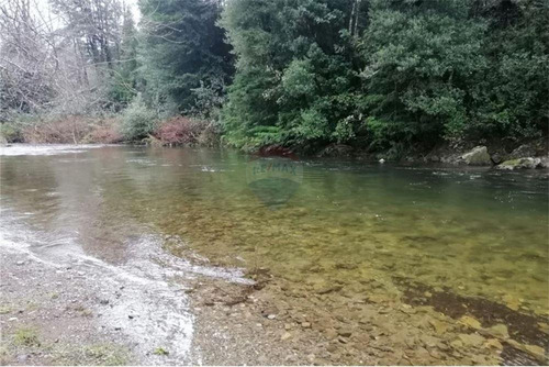 Imagen 15 de 20 de Remax Vende Casa Con Cascada Y Laguna - Pucon