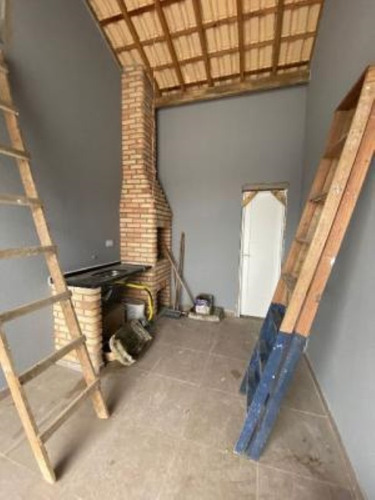 Imagem 10 de 11 de Belíssima Casa Com Churrasqueira, Piscina, 2 Quartos E 1 Suíte Localizada No Lado Praia Em Itanhaém, Litoral De Sp.