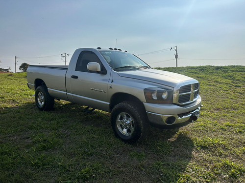 Dodge Ram 2500 5.9 Cab. Simples 4x4 2p