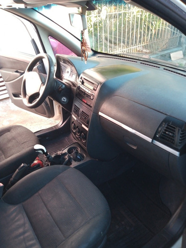 Fiat Idea 2010 1.4 Elx Flex 5p