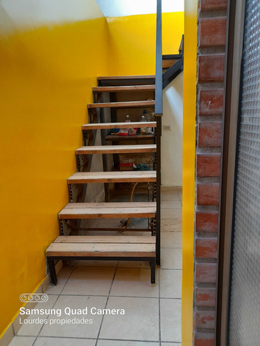 Se Vende Casa Amplia En Avenida (101243)