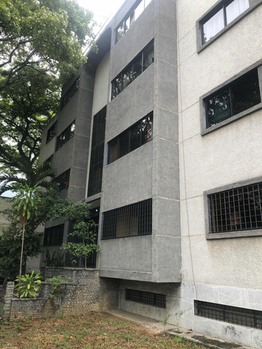 Buen Edificio De Apartamentos En Venta En La Florida