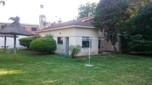 Barrio El Trebol! Casaquinta Con Piscina + Otra Casa 3 Ambientes Con Entrada Independiente!