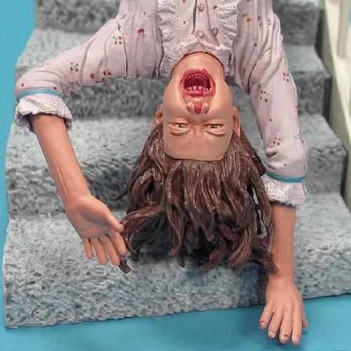 Neca Cult Classics7 Exorcista The Exorcist Regan Spider-walk