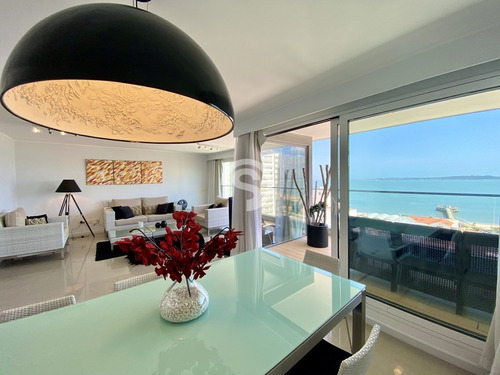 Apartamento En Mansa - Punta Del Este- Ref: 4566