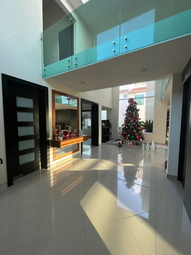 Casa En Venta O Renta En El Mesón, Calimaya 4 Recamaras 520 M2 Construccion