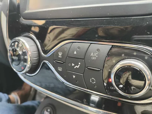 Renault Captur 2.0 Intens Automática