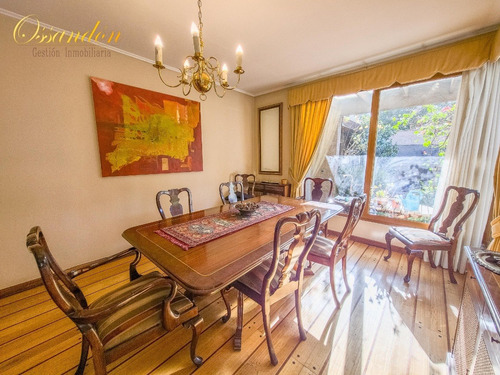 Imagen 13 de 30 de Excelente Casa Ubicada En Zona De Quinchamalí. Las Condes.