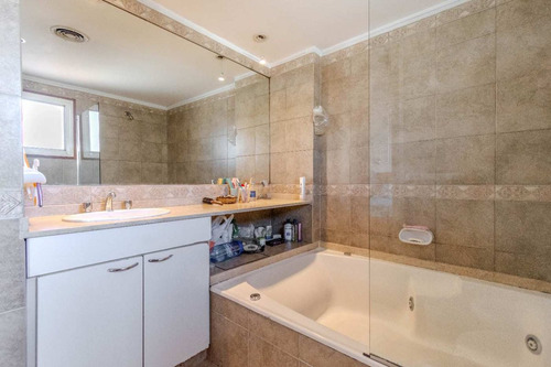 Venta Casa 5 Ambientes Cochera Pileta Parrilla Mas
