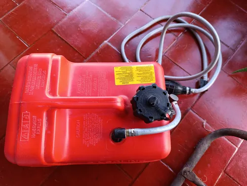 Motor Mercury 9,9 Hp 4 Tiempos