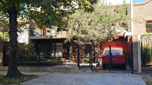 Casa En Lote Propio Centro De Villa Ballester 