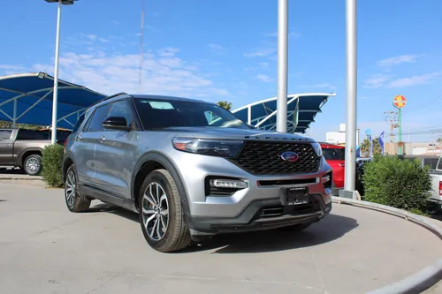 Ford Explorer 2023