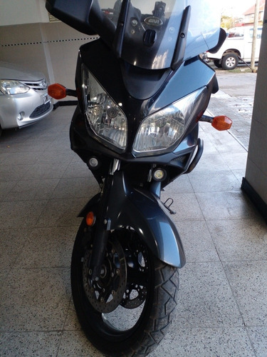 Suzuki V-strom 650cc