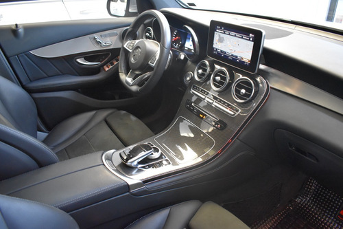 Mercedes Benz Glc 300 Coupe Amg - Car Cash