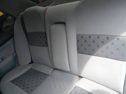 Imagen 7 de 12 de Mitsubishi Lancer