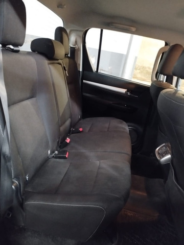 Imagen 10 de 15 de Hilux Ab973ri 2017