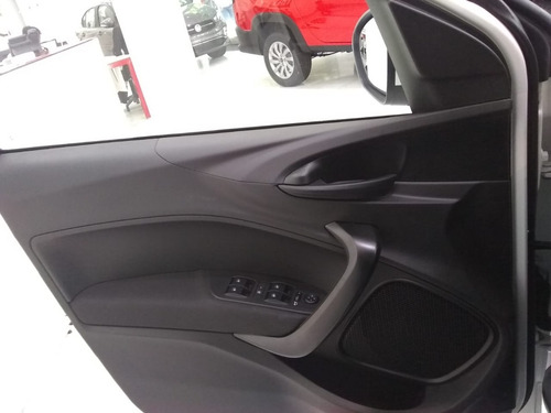 Fiat Cronos Gnc Retira Con Tu Auto Usado Llave X Llave G