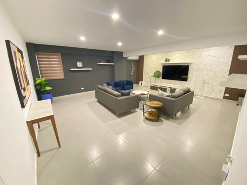 Imagen 7 de 19 de La Esperilla Próximo Al Parque Iberoamericano - Piso 5 Con Vistas Al Mar Excelente Iluminación Y Ventilación. Vista Totalmente Despejada - 3 Habitaciones (cada Una Con Su Baño) 2 Habitaciones