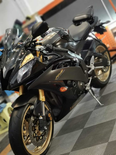 Yamaha R6