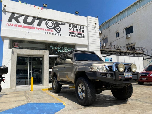Imagen 2 de 10 de Nissan Patrol Grx