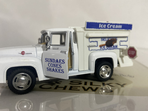 Carro A Escala Ice Cream 1/36 Ford Pickup