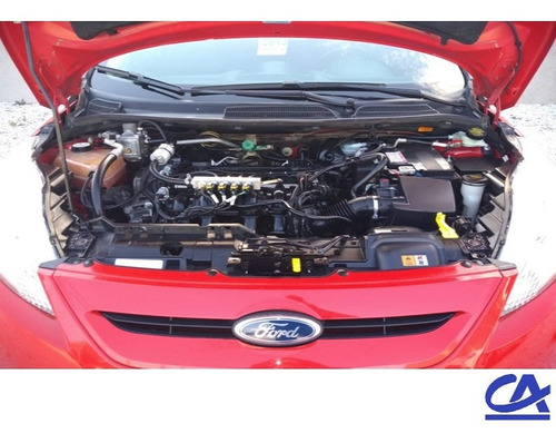 Ford Fiesta Kinetic Design 1.6 5p Titanium 2013