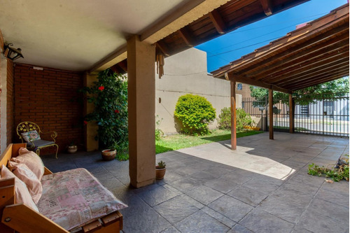 Imagen 22 de 30 de Venta Casa 4 Ambientes + Playroom / Hurlingham