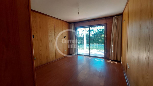 Excelente Casa En Venta De 5 Dormitorios En Santo Domingo