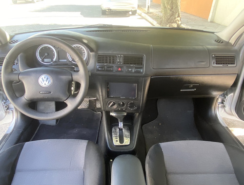 Volkswagen Jetta 2.5 Trendline At