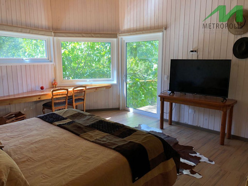 Casa En Venta De 3 Dorm. En Vichuquén