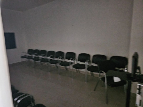 Local Comercial Acondicionado Para Escuela O Consultorios En Garza Sada