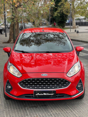 Imagen 2 de 14 de Ford Fiesta Kinetic Design 1.6 Titanium Powershift 120cv