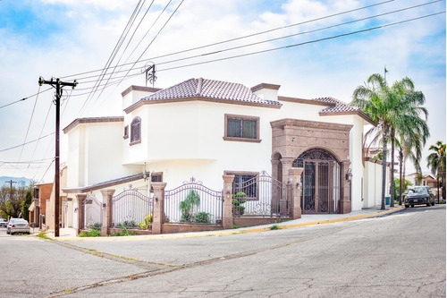 Casa En Venta En Contry La Silla En Guadalupe