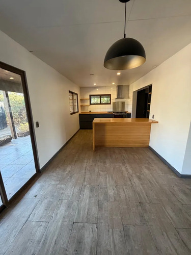 Exclusiva Parcela Con Casa Principal + Casa De Huéspedes
