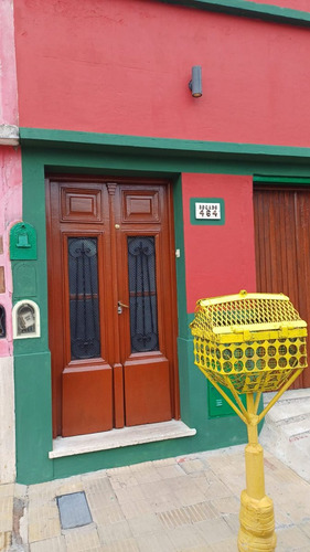 Casa 4 Ambientes Con Cochera Y Parque.