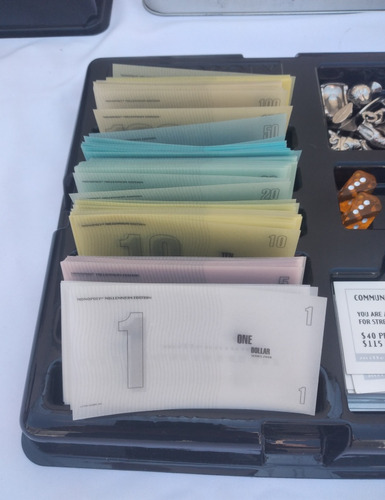 Monopoly Millennium Edition 2000 (Usado)