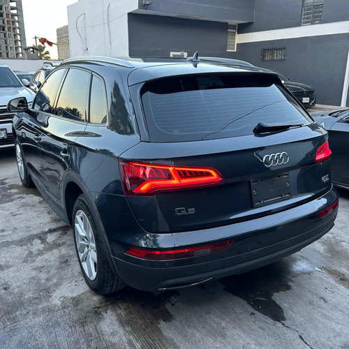 Audi Q5 2.0 L T Select Dsg