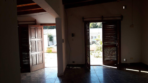 Casa En Venta - 1 Dormitorio 1 Baño - 300mts2 - Castelli