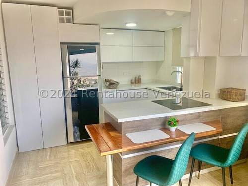 Apartamento En Alquiler Lomas De Bello Monte Cda 24-18432 Yf