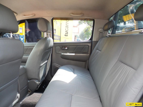 Toyota Hilux Doble Cabina 4x4 3.0 Mt