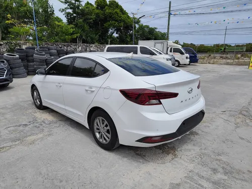 Hyundai Avante 2019 En Bavaro