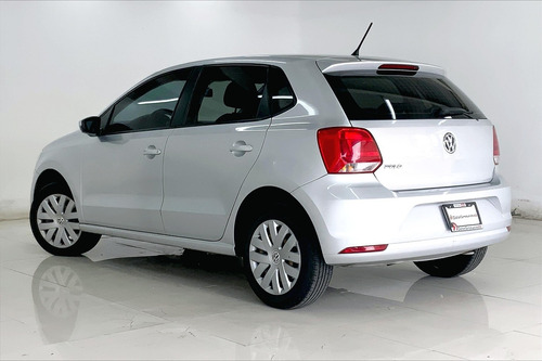 Imagen 10 de 25 de Volkswagen Polo 5 Pts Hb Starline, 16l, Tm5, R-15