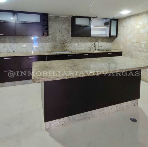 Imagen 3 de 12 de En Venta Townhouse En Playa Grande Catia La Mar Estado La Guaira Ref 389