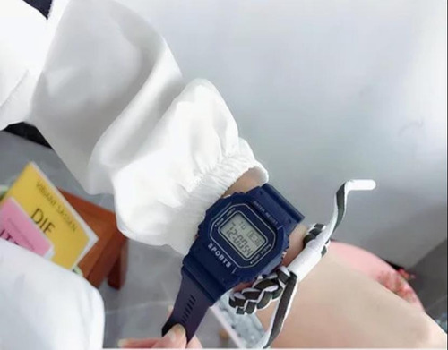 Imagen 1 de 3 de Reloj Digital Pulsera Con Luz Moda Niño Niña Hombre Mujer