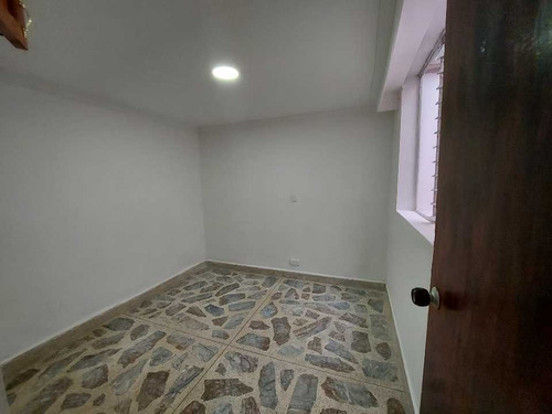 Imagen 20 de 30 de Se Vende 1 Piso Sala Garage En Santa Ana A Una Cuadra De La Salle