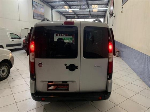 Fiat Doblò Essence 1.8 Flex 16v 7 L Manual Impecável
