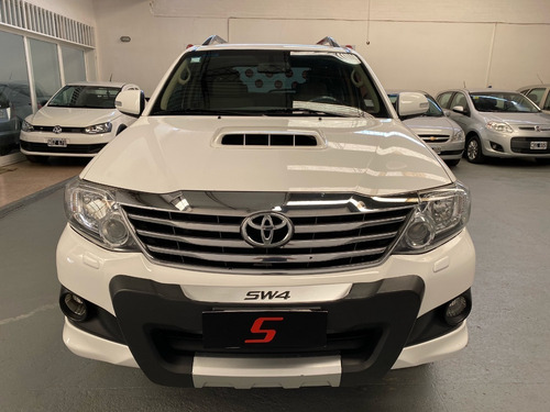 Toyota Sw4 3.0 Tdi 4x4 Srv At Cuero 7 Asientos 2013